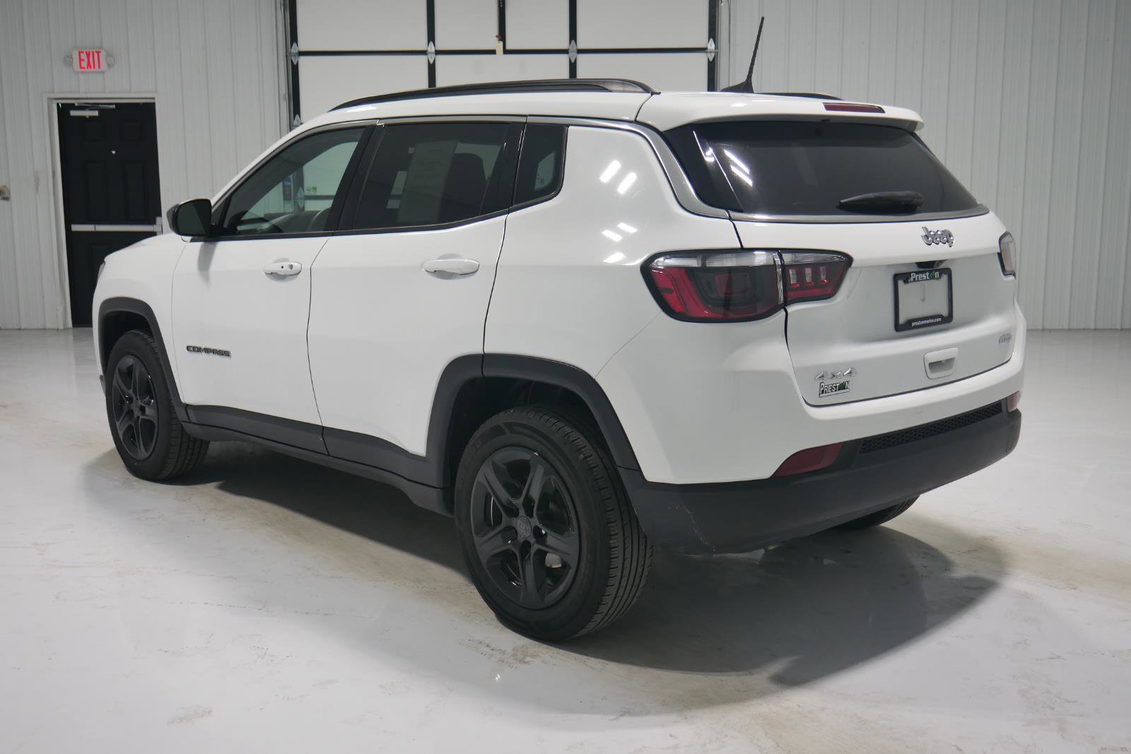 Used 2024 Jeep Compass Latitude image 7