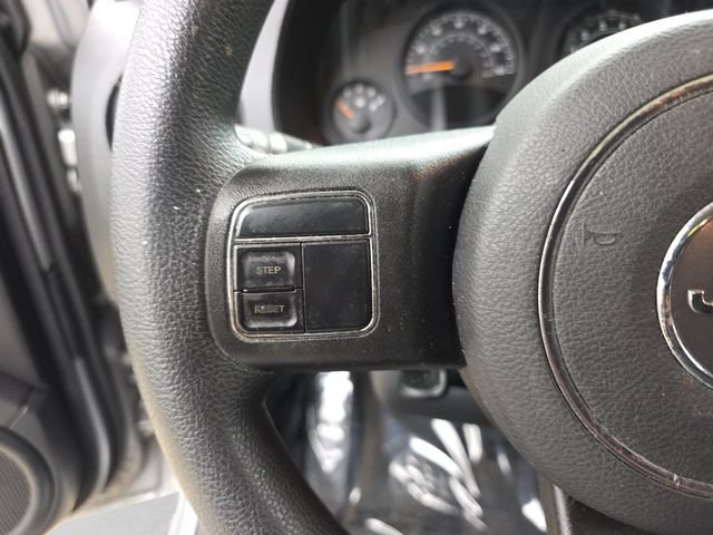 Used 2014 Jeep Compass Sport FWD image 18