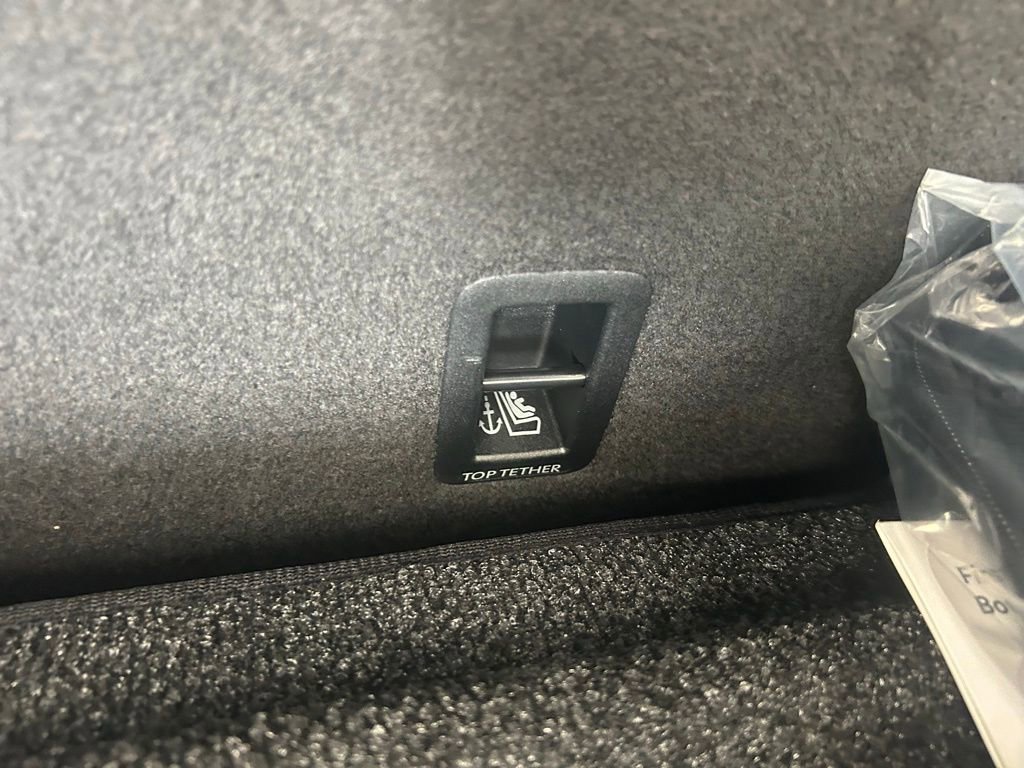 New 2026 Volkswagen Atlas Cross Sport SE image 45