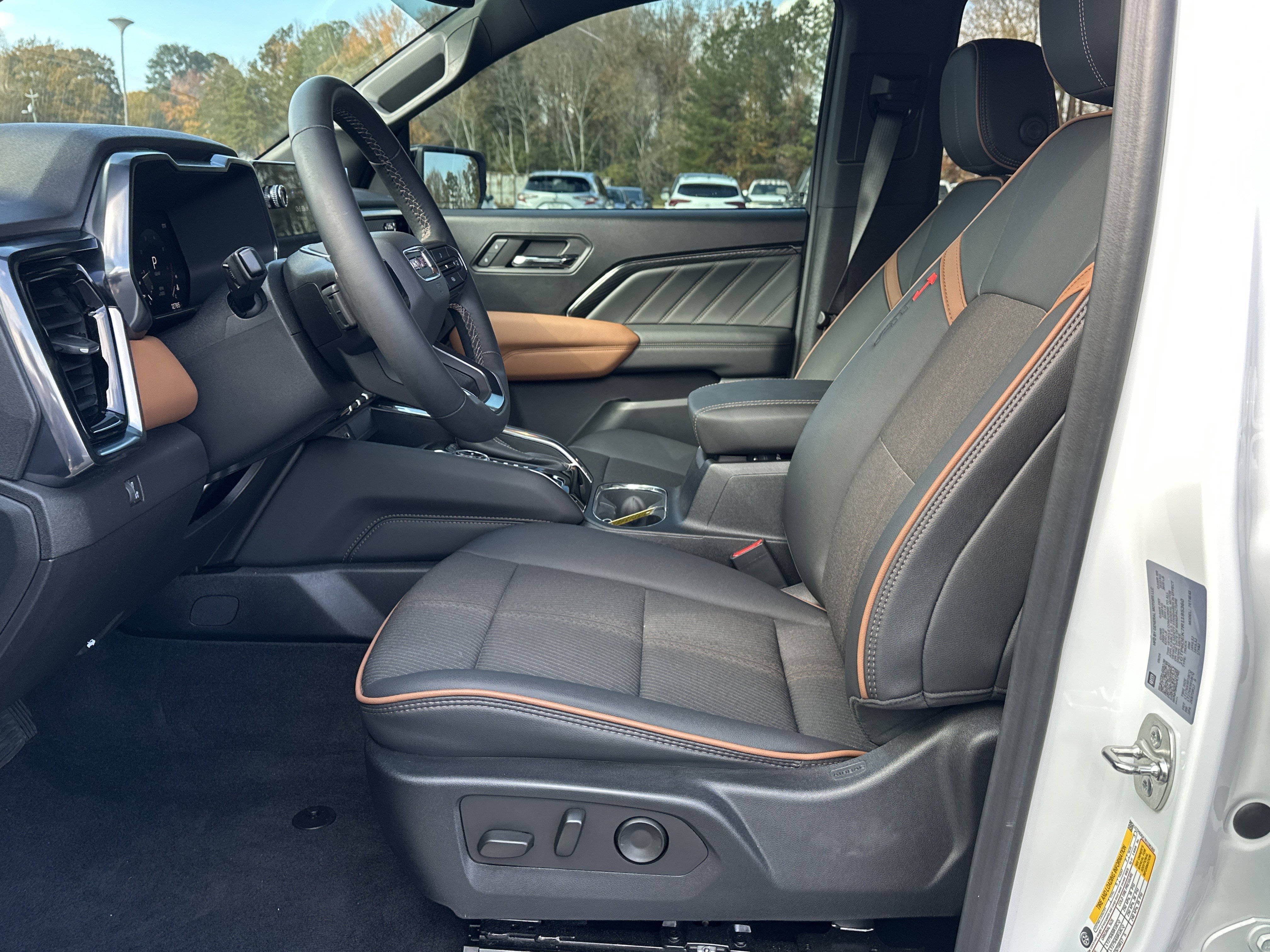 Certified 2024 GMC Canyon AT4 w/ Canyon Safety Plus Package image 9