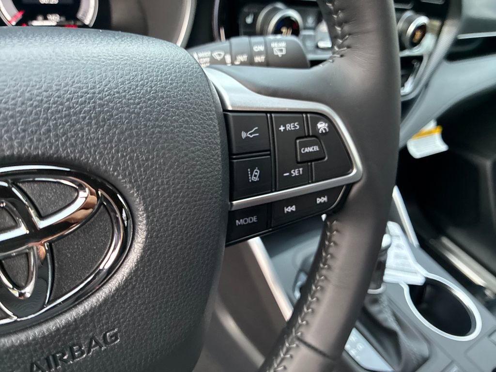 New 2026 Toyota Highlander XSE image 27