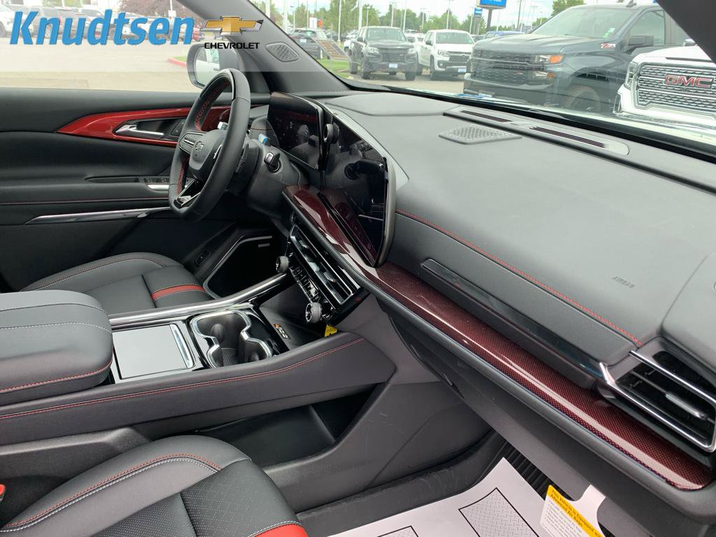 New 2026 Chevrolet Traverse RS w/ LPO, Floor Liner Package AWD/4WD image 12