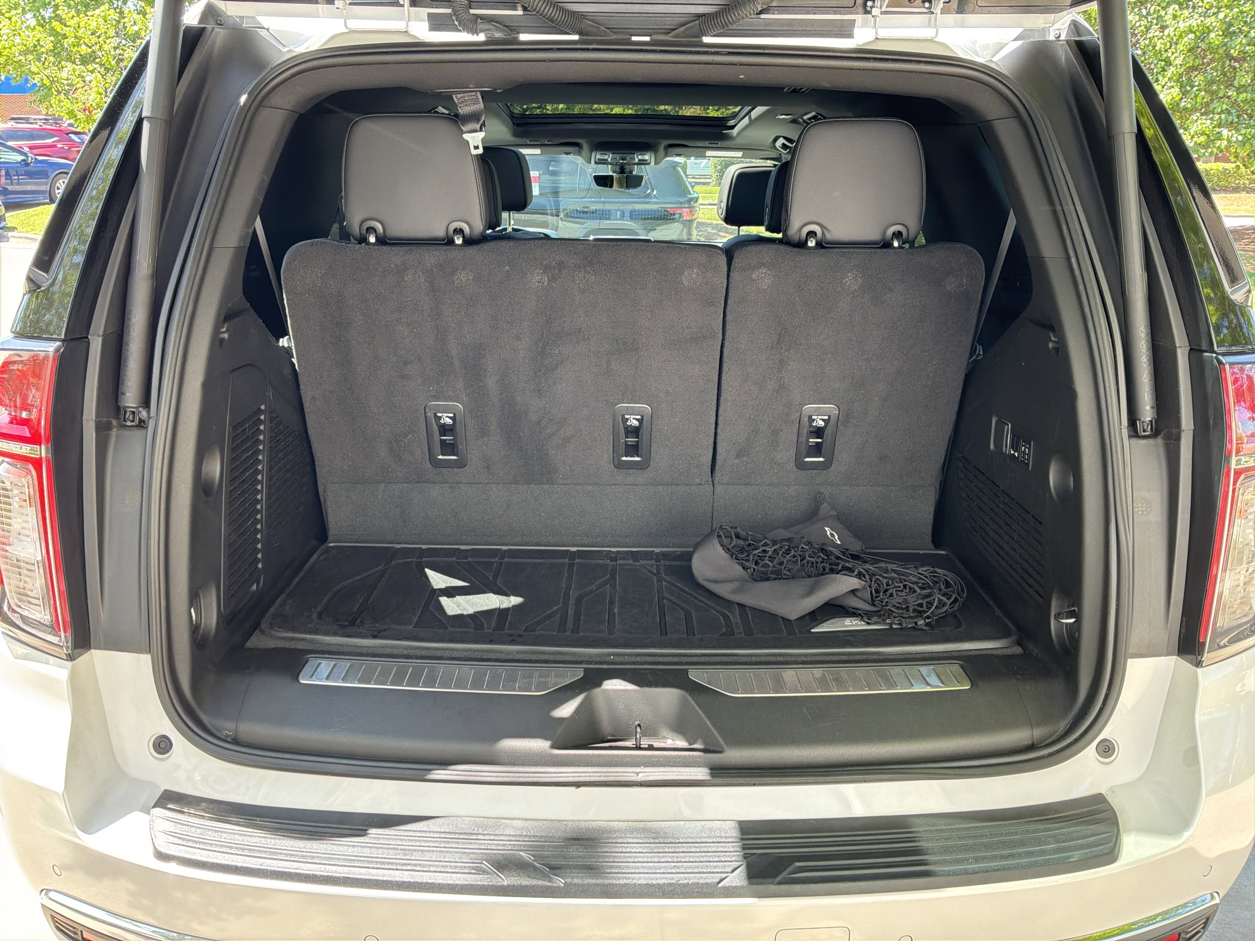 Used 2022 Chevrolet Tahoe High Country image 33