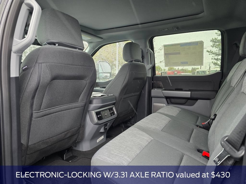 New 2026 Ford F250 XLT w/ XLT Premium Package AWD/4WD image 11