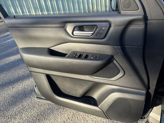 New 2026 Nissan Armada PRO-4X w/ Captain's Chari Seat Package image 28