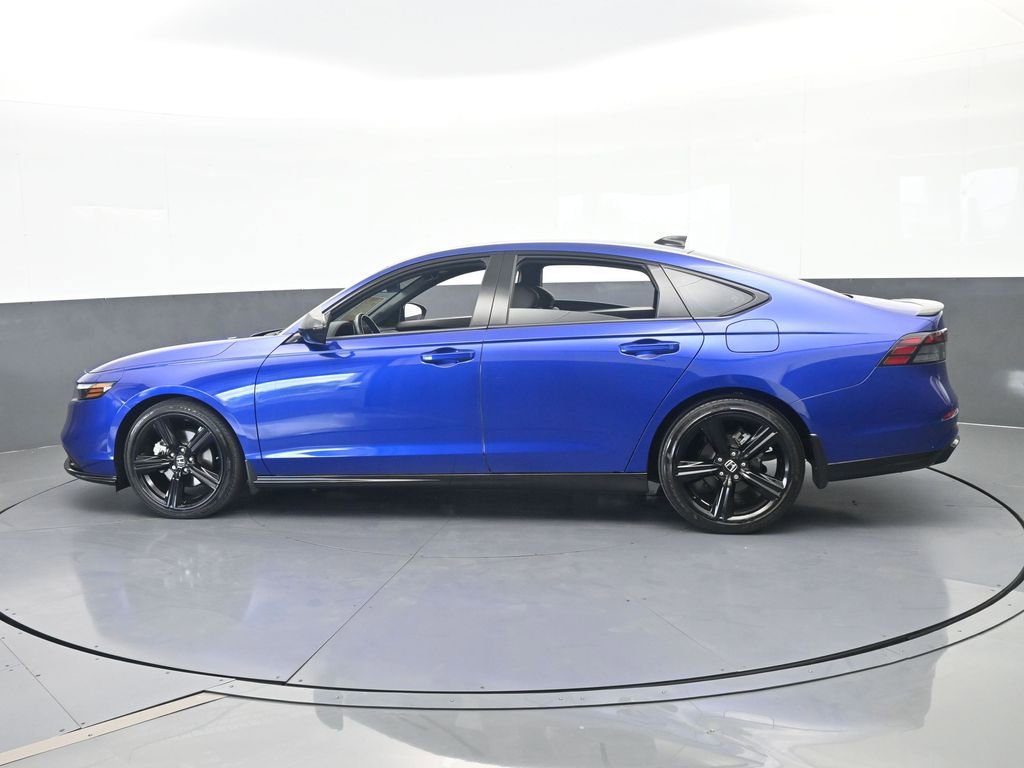 Used 2024 Honda Accord Sport image 3
