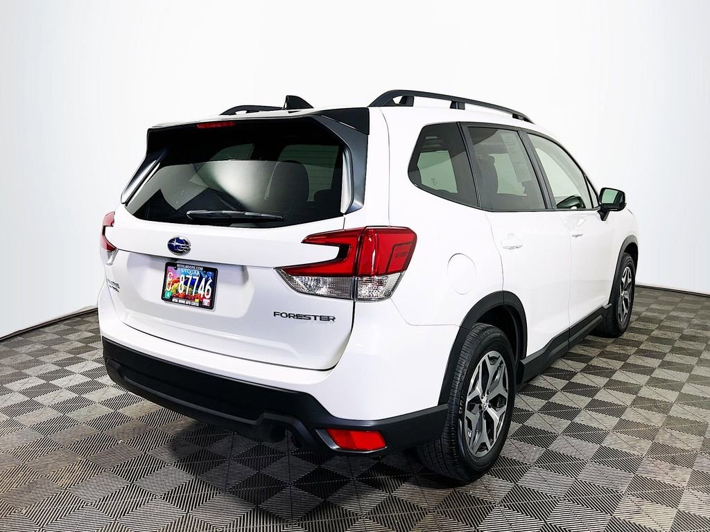 Certified 2024 Subaru Forester Premium AWD/4WD image 7
