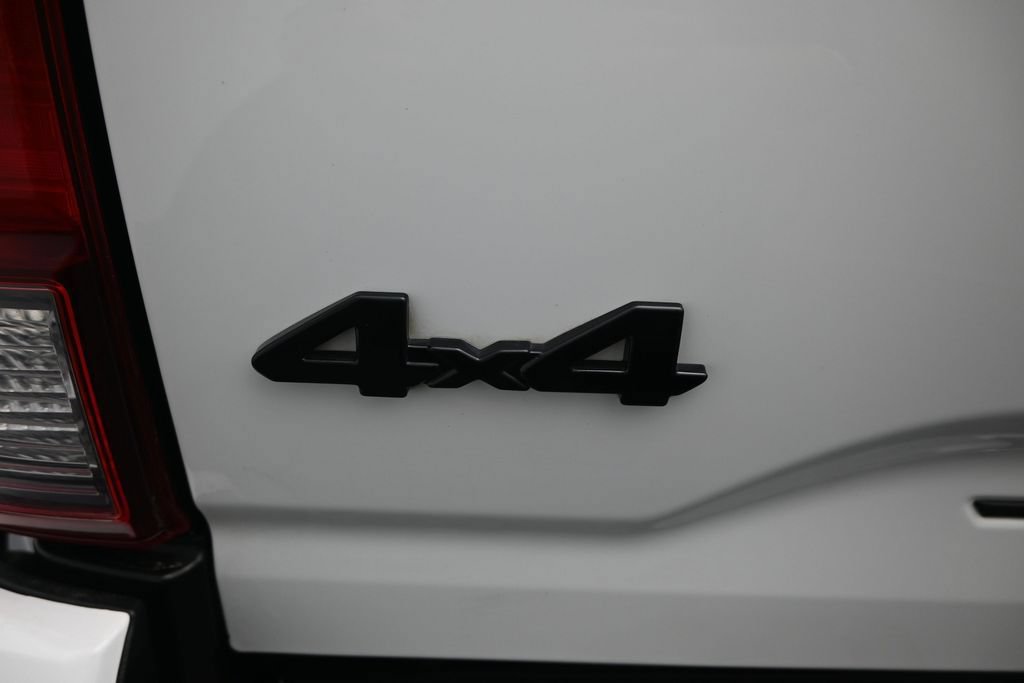 Used 2022 Toyota Tacoma SR AWD/4WD image 11