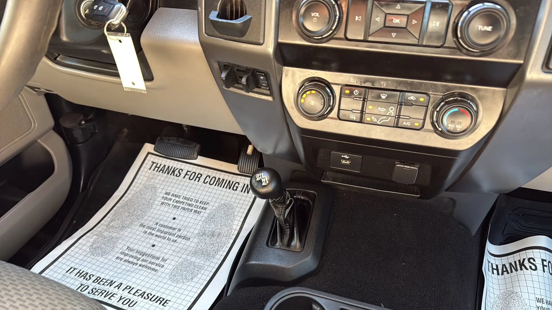 Used 2019 Ford F550 4x4 Crew Cab Super Duty w/ XLT Value Package image 35