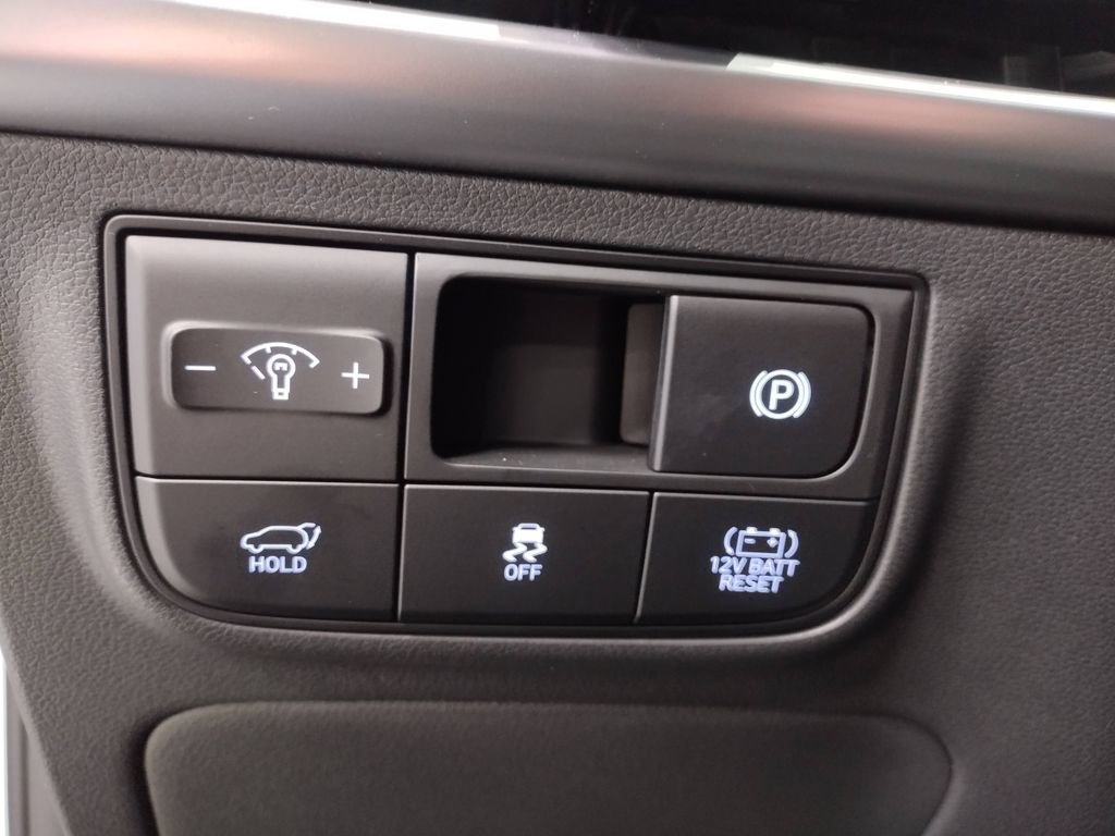 Certified 2025 Hyundai Tucson Limited image 33