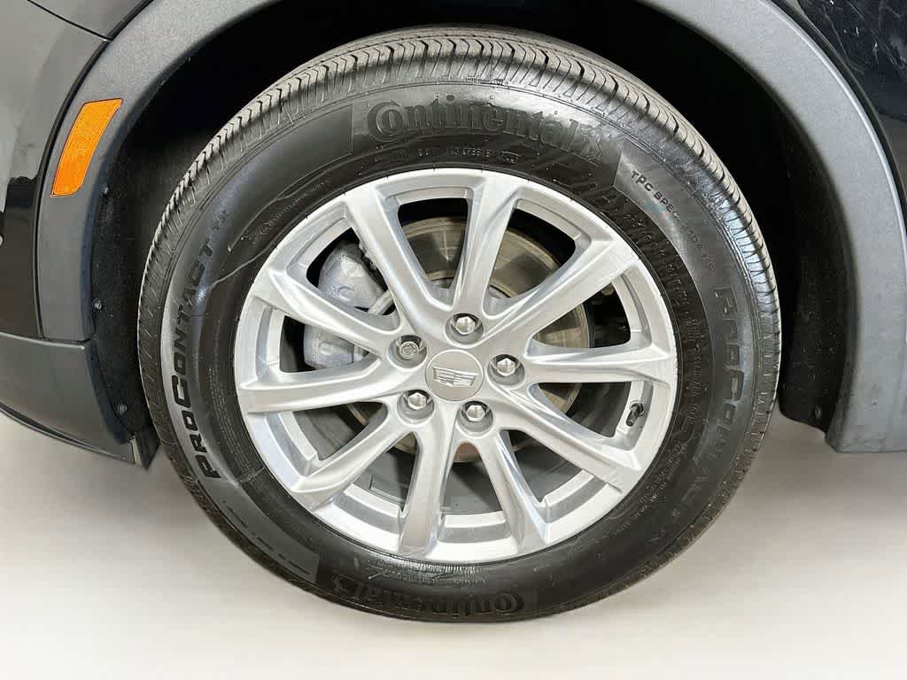 Used 2022 Cadillac XT4 Luxury w/ Cold Weather Package AWD/4WD image 8