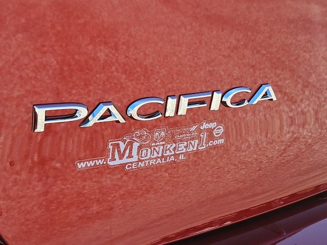 New 2026 Chrysler Pacifica Select image 40