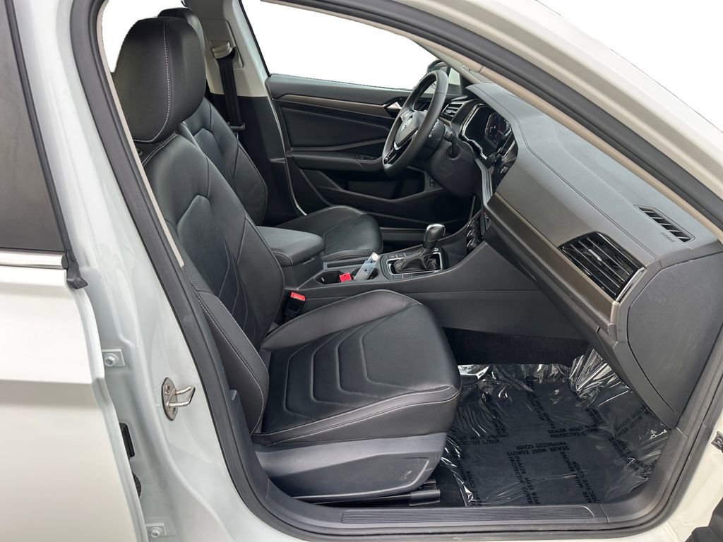 Used 2021 Volkswagen Jetta SEL Premium image 15