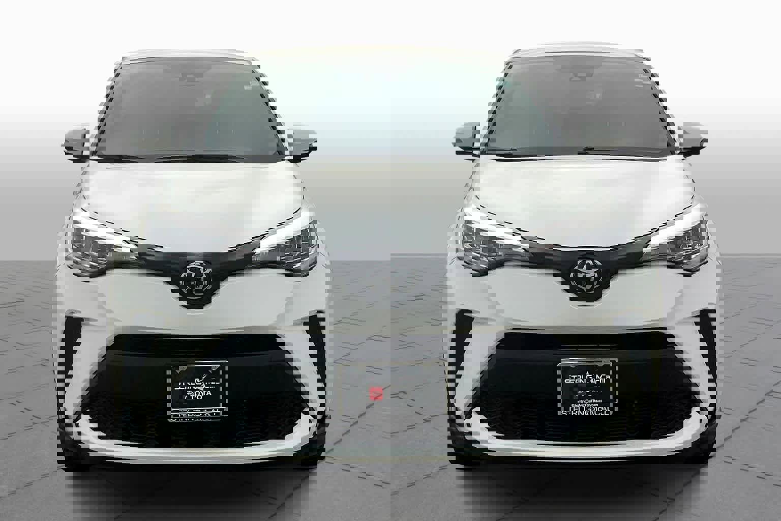 Used 2021 Toyota C-HR XLE image 4