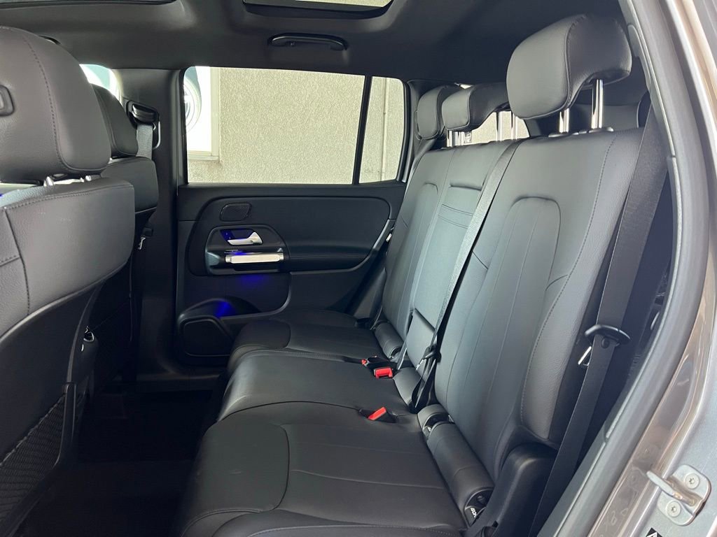 Used 2025 Mercedes-Benz GLB 250 4MATIC image 25