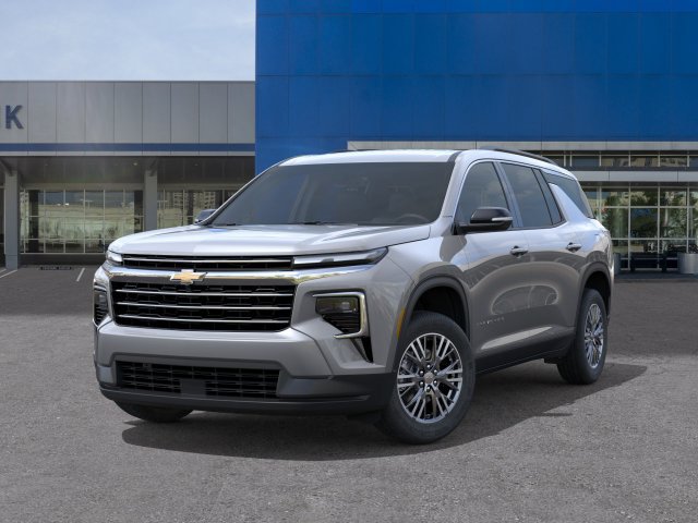 New 2027 Chevrolet Traverse LT w/ Driver Confidence Package FWD image 6