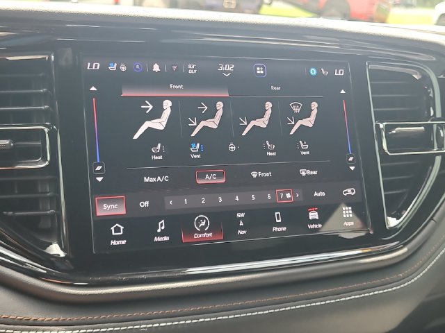 Used 2025 Dodge Durango SRT Hellcat AWD/4WD image 27