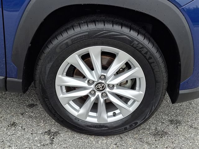 Certified 2025 Toyota Corolla Cross LE w/ Moonroof Package AWD/4WD image 8