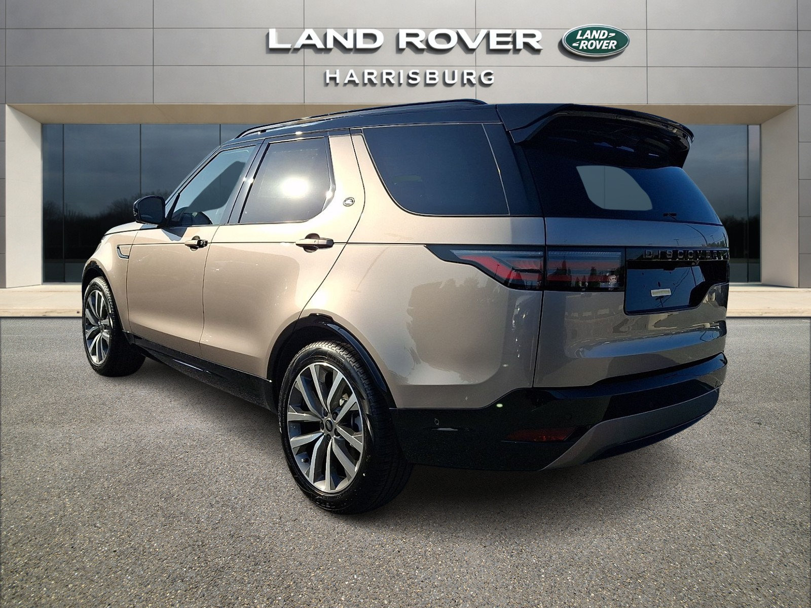 New 2026 Land Rover Discovery Dynamic SE AWD/4WD image 3