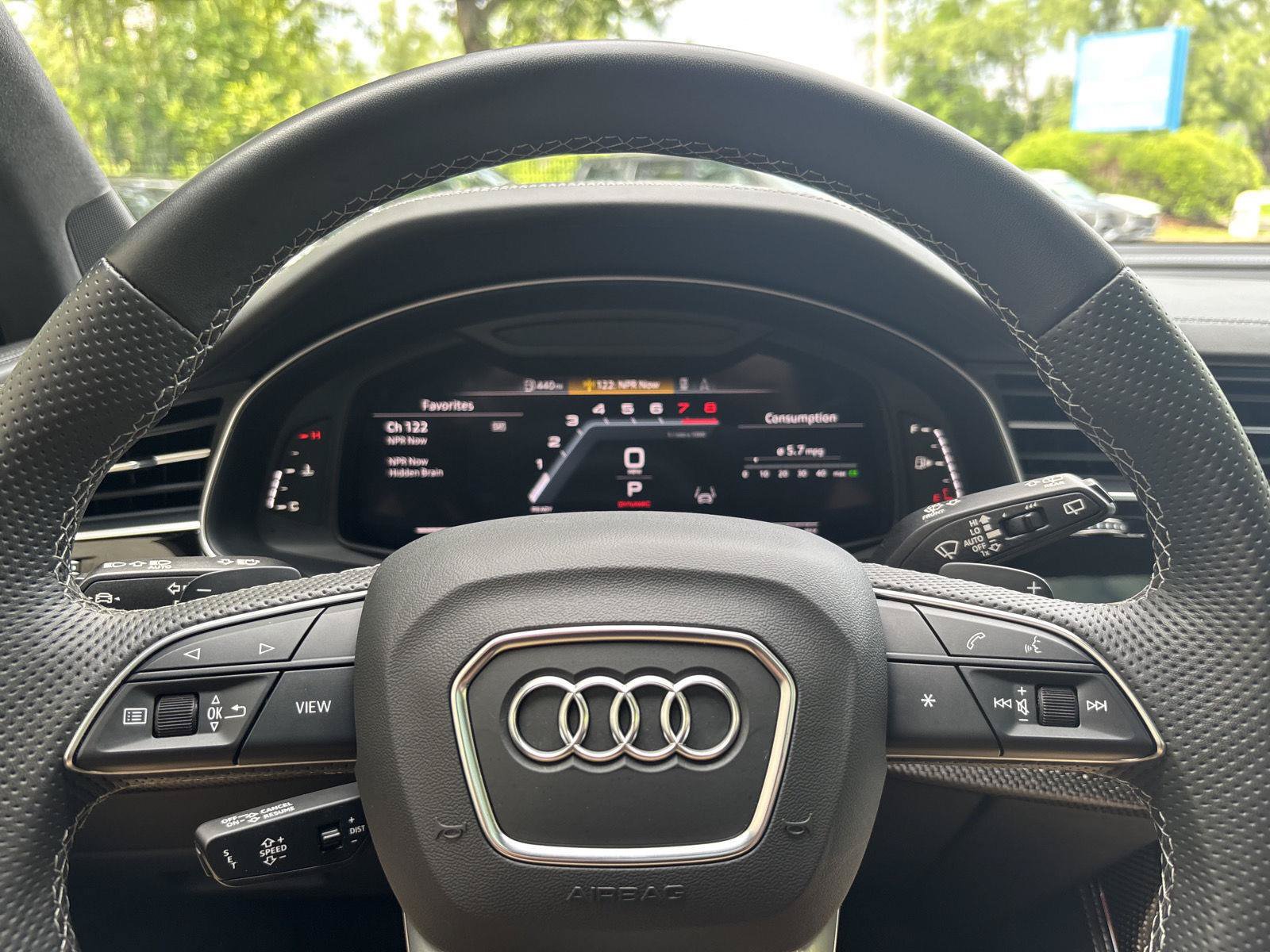 Used 2023 Audi SQ7 Prestige AWD/4WD image 16