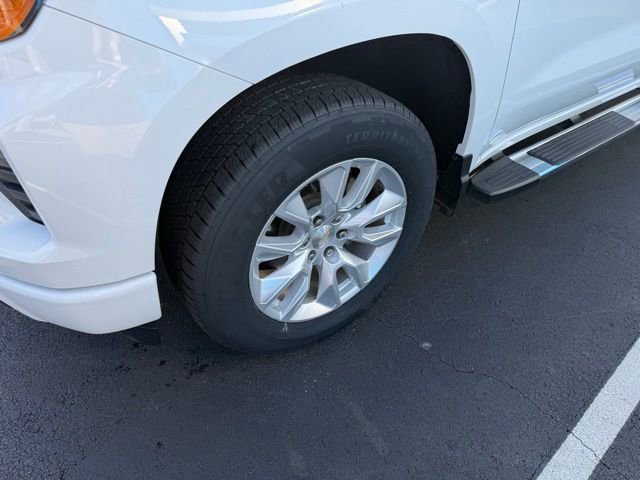 Used 2023 Chevrolet Silverado 1500 Custom image 4