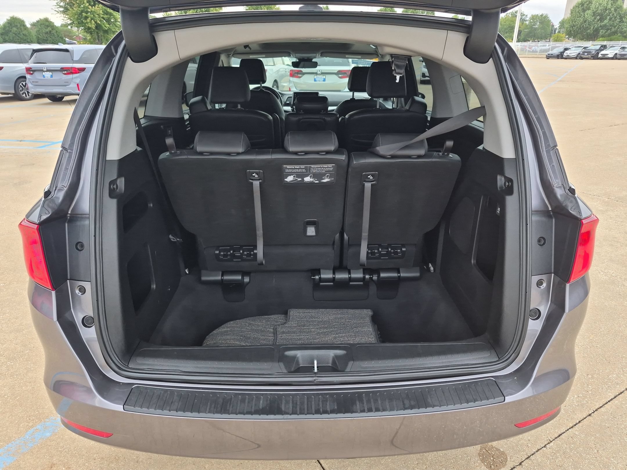 Used 2021 Honda Odyssey EX-L image 27