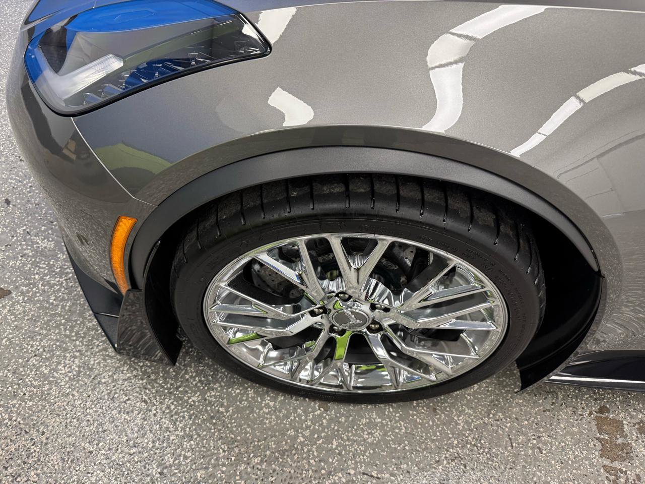 Used 2015 Chevrolet Corvette Z06 w/ 3LZ Preferred Equipment Group image 23