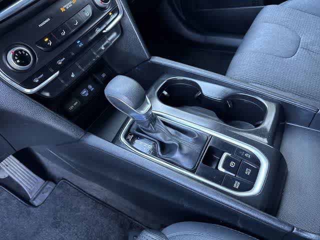 Used 2019 Hyundai Santa Fe SEL FWD image 27
