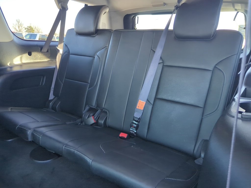Used 2017 Chevrolet Suburban Premier image 42