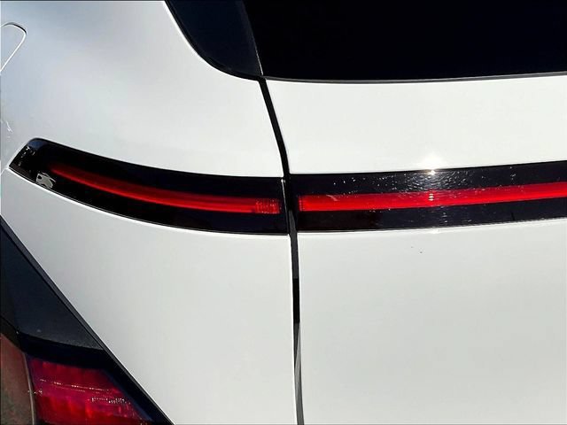 Used 2025 Hyundai Kona SEL FWD image 25