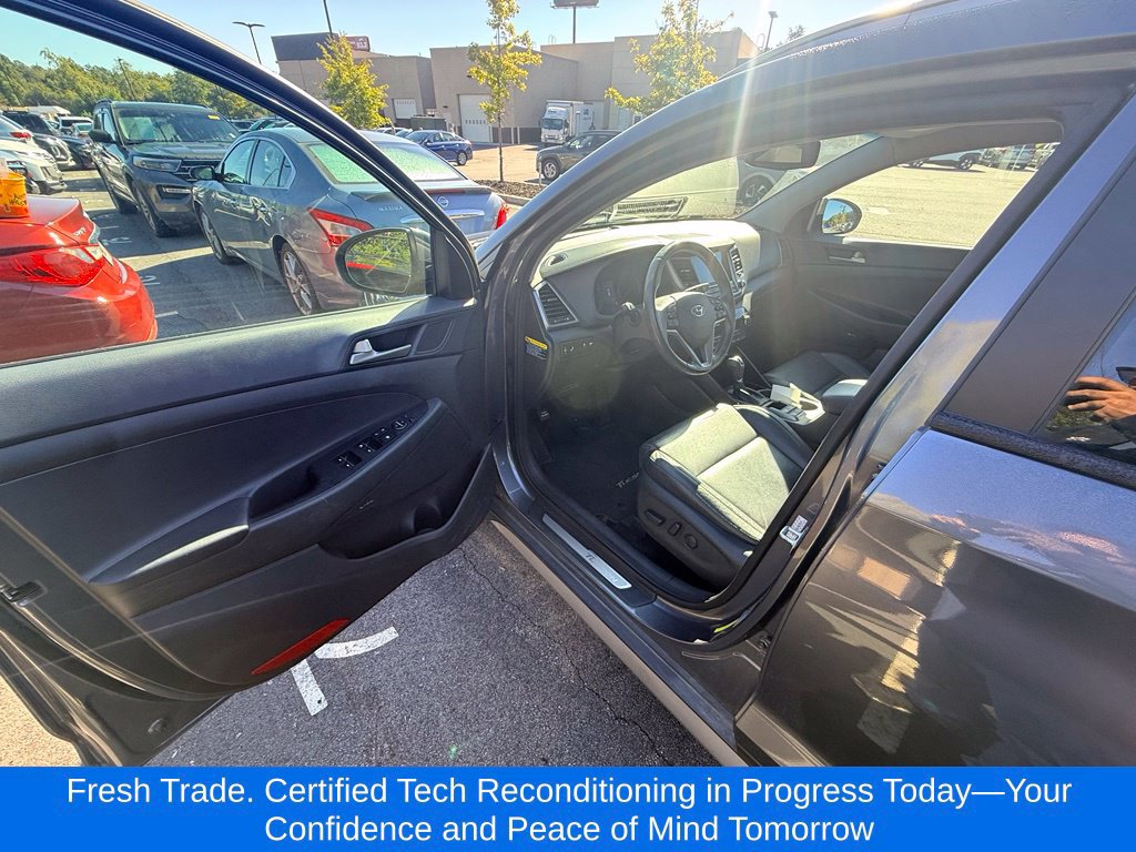 Used 2018 Hyundai Tucson Limited w/ Cargo Package AWD/4WD image 3