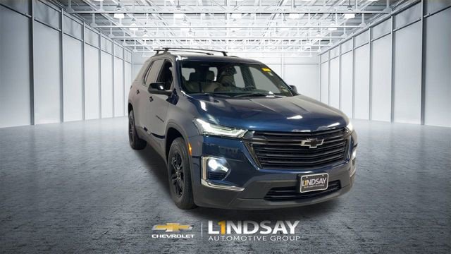 Used 2022 Chevrolet Traverse LS w/ Midnight/Sport Edition FWD image 4
