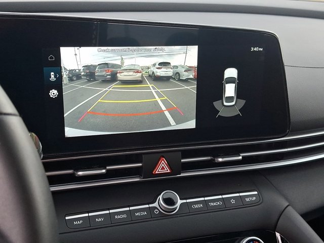 Used 2023 Hyundai Elantra Limited FWD image 19