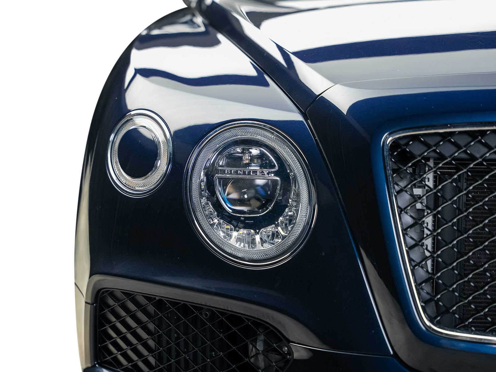 Used 2019 Bentley Bentayga image 9