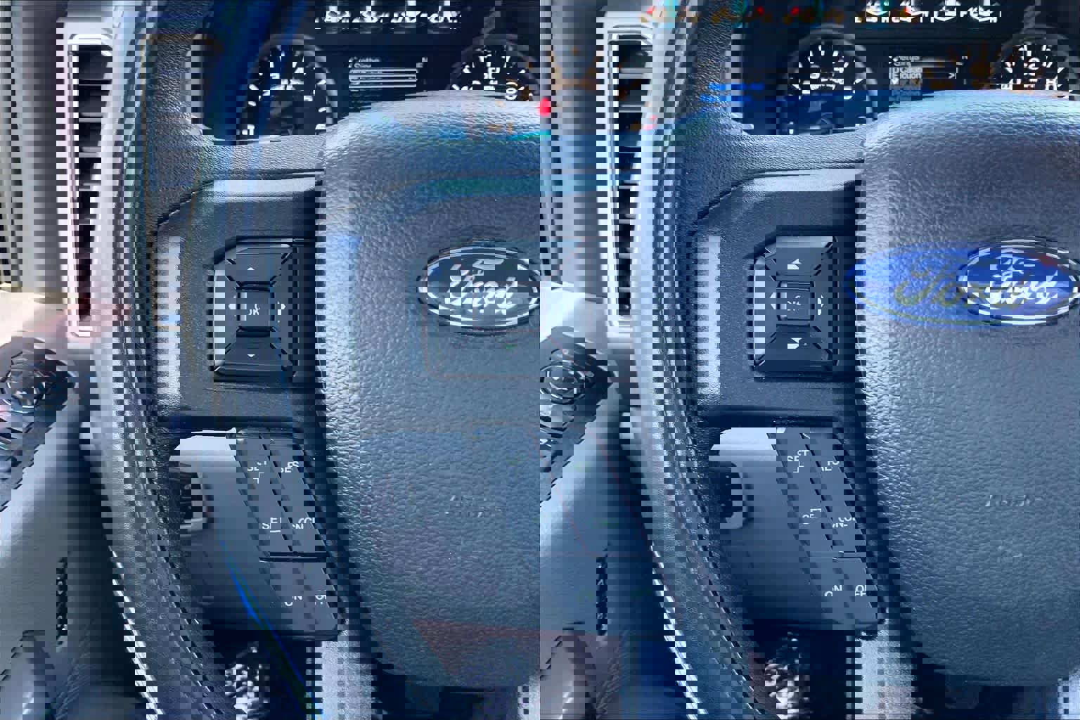 Certified 2019 Ford F150 XLT w/ Trailer Tow Package image 23