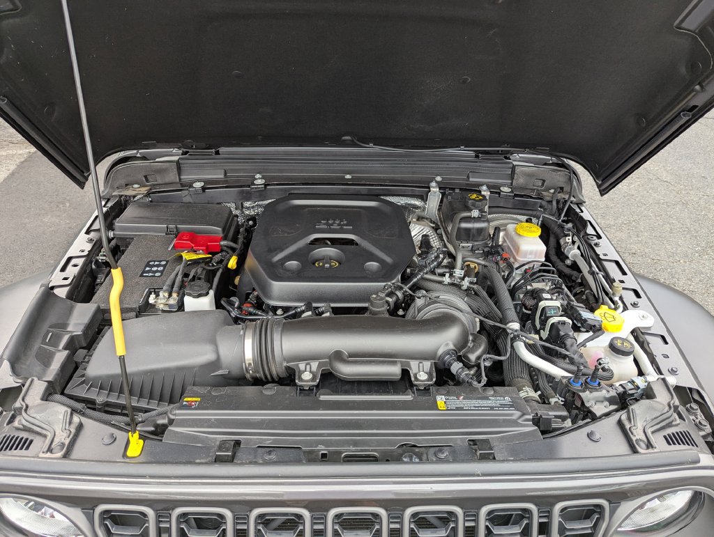 Used 2025 Jeep Wrangler Unlimited Sport AWD/4WD image 43