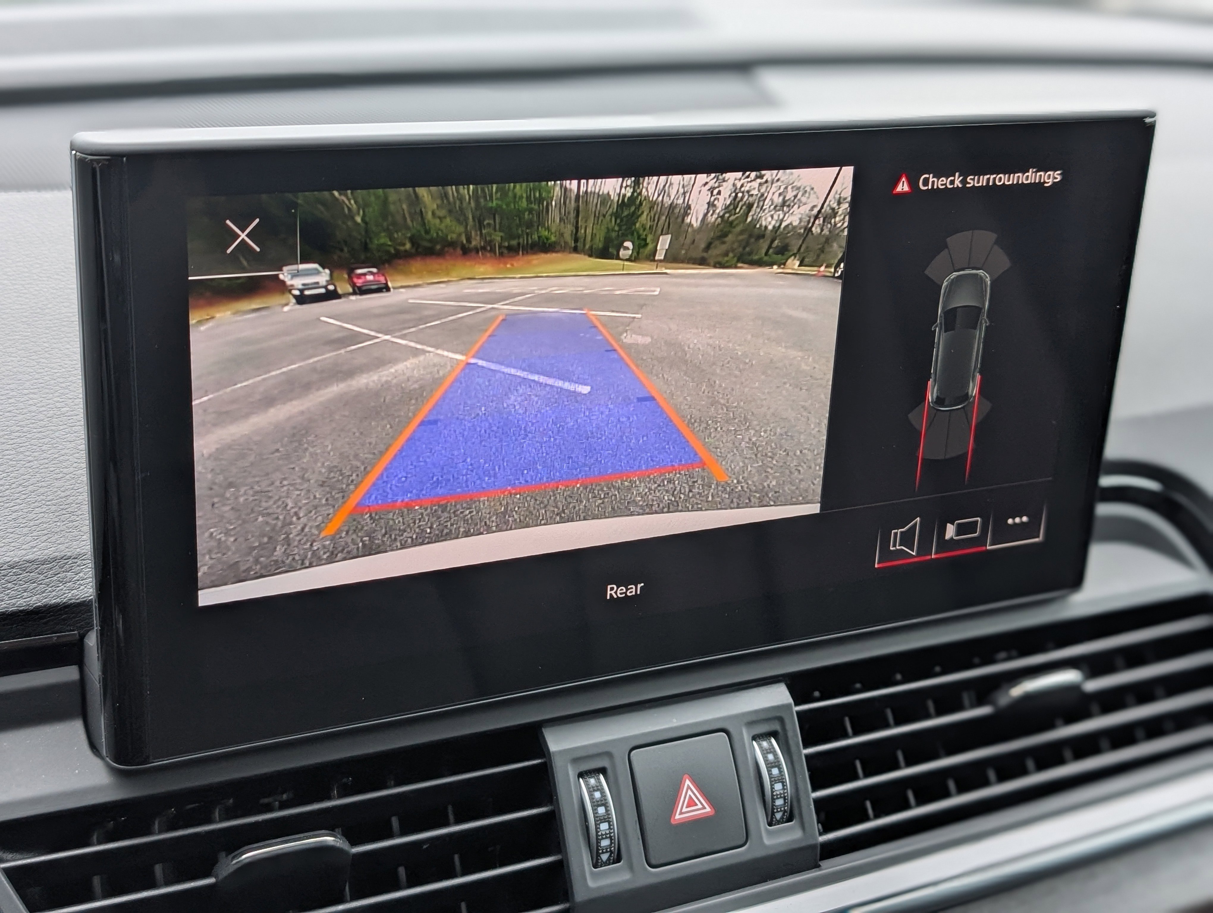 Used 2025 Audi Q5 Premium w/ Convenience Plus Package image 28