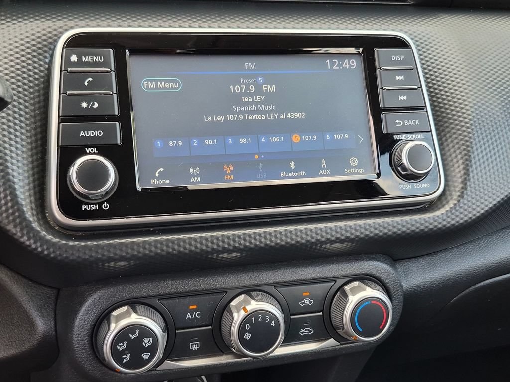 Used 2021 Nissan Kicks S FWD image 15