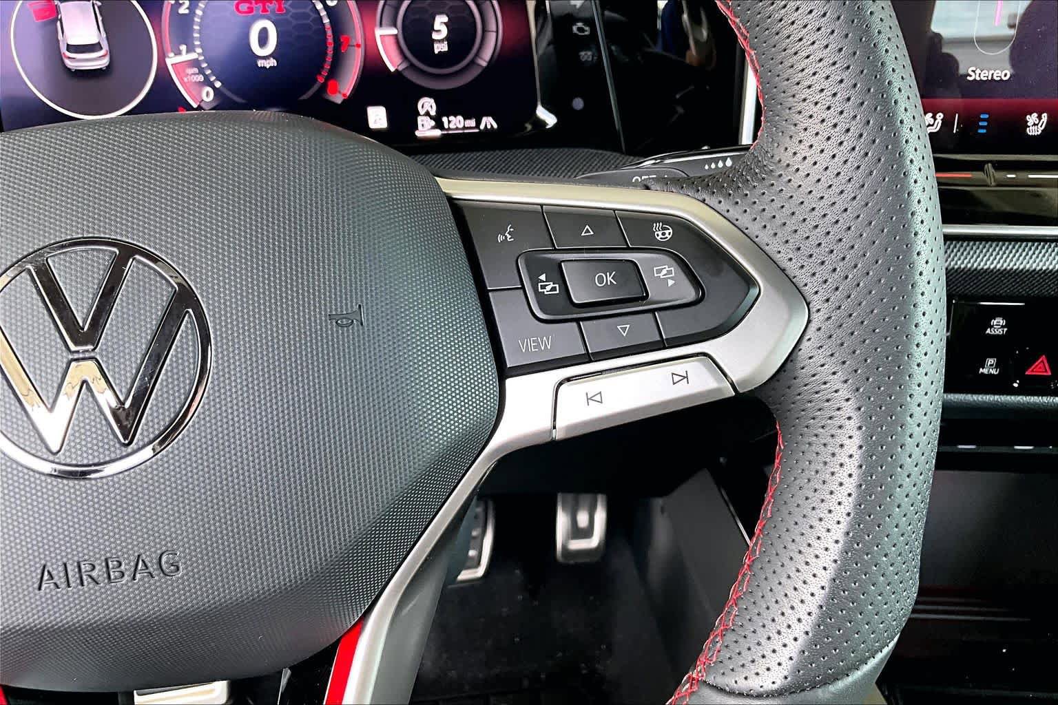 Used 2025 Volkswagen GTI SE FWD image 25
