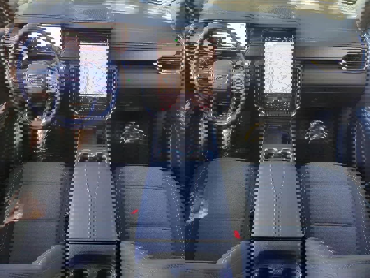 Used 2025 GMC Acadia Elevation image 16