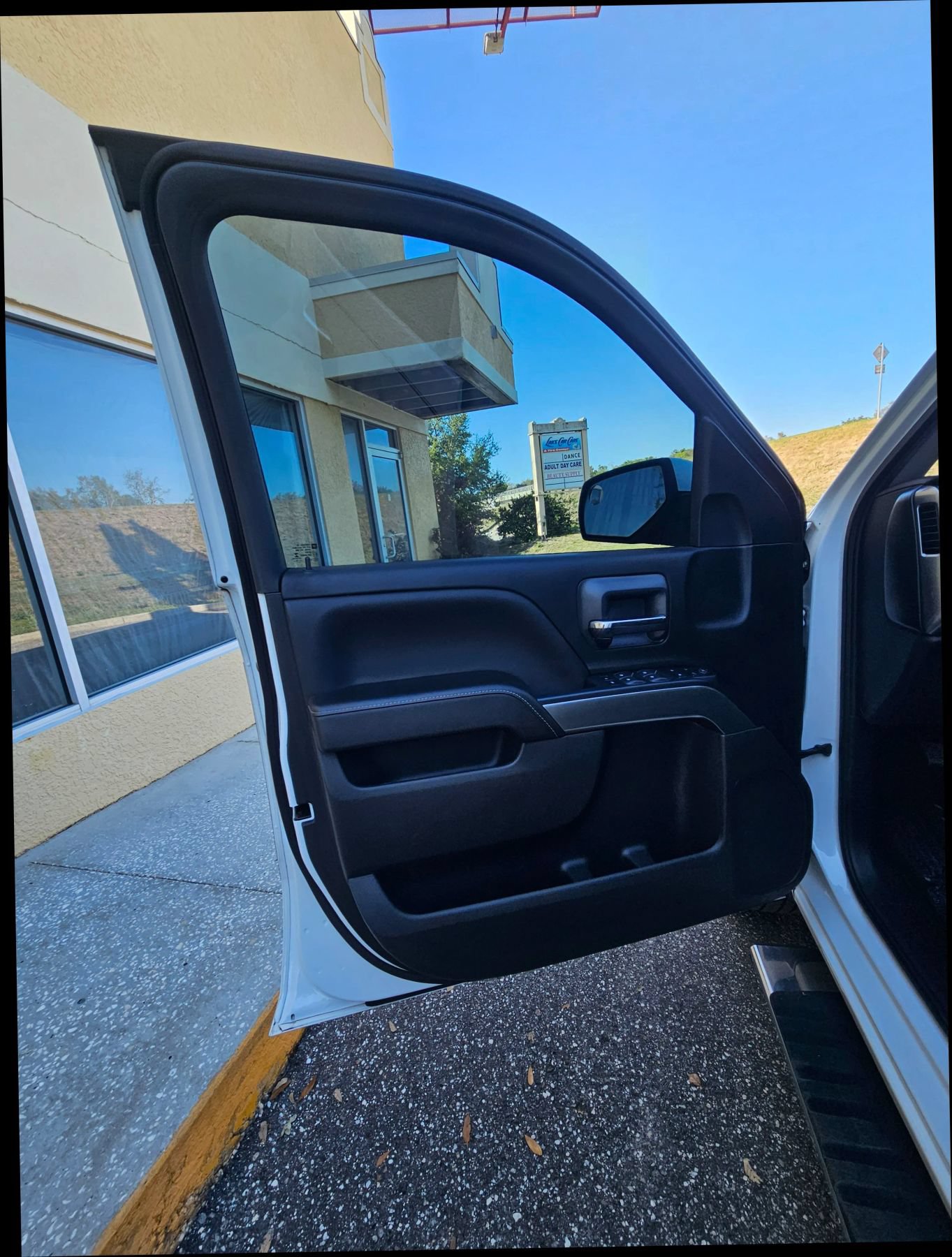 Used 2018 Chevrolet Silverado 1500 LT w/ LT Eassist Package RWD image 36