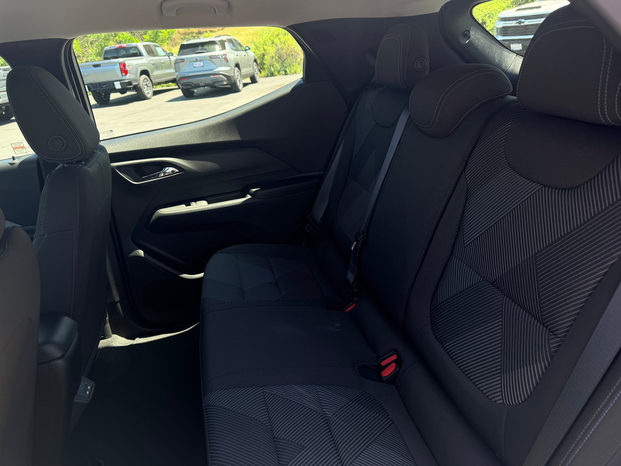 New 2027 Chevrolet Bolt LT w/ Comfort Package FWD image 8