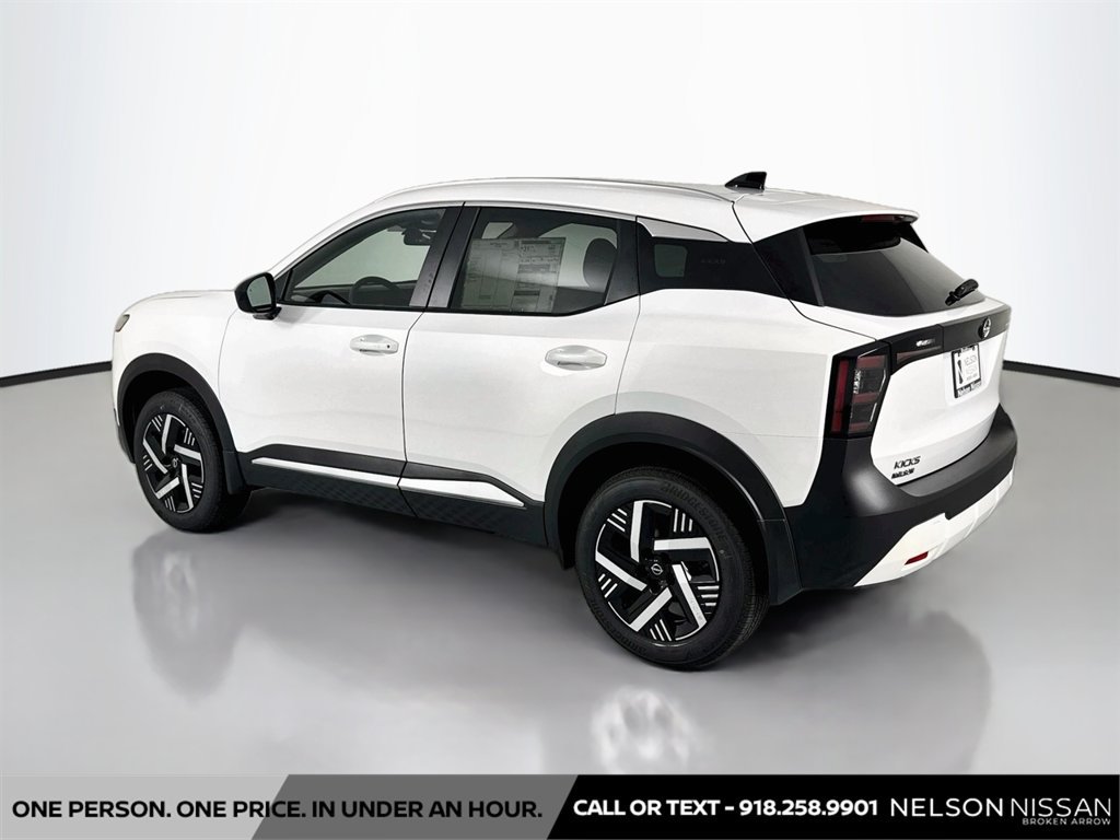New 2027 Nissan Kicks SV FWD image 7