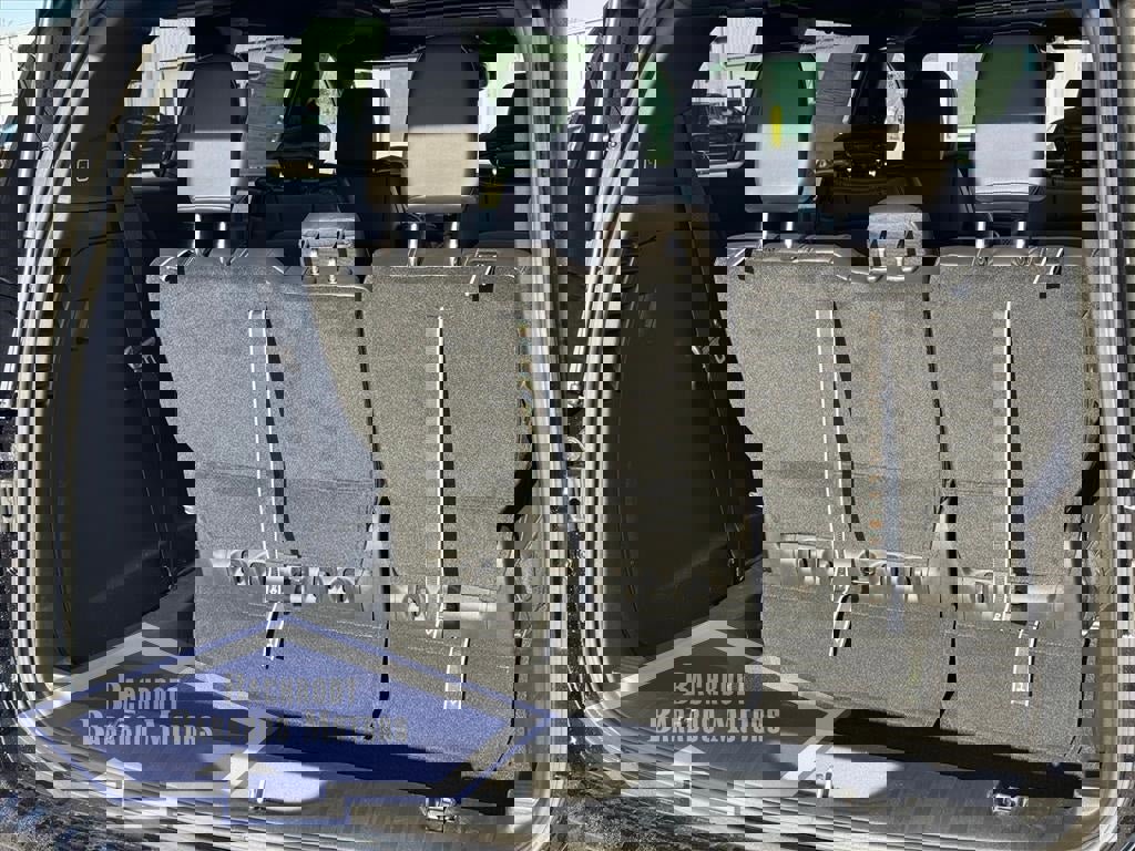 New 2026 Chrysler Pacifica Select w/ S Appearance Package image 7