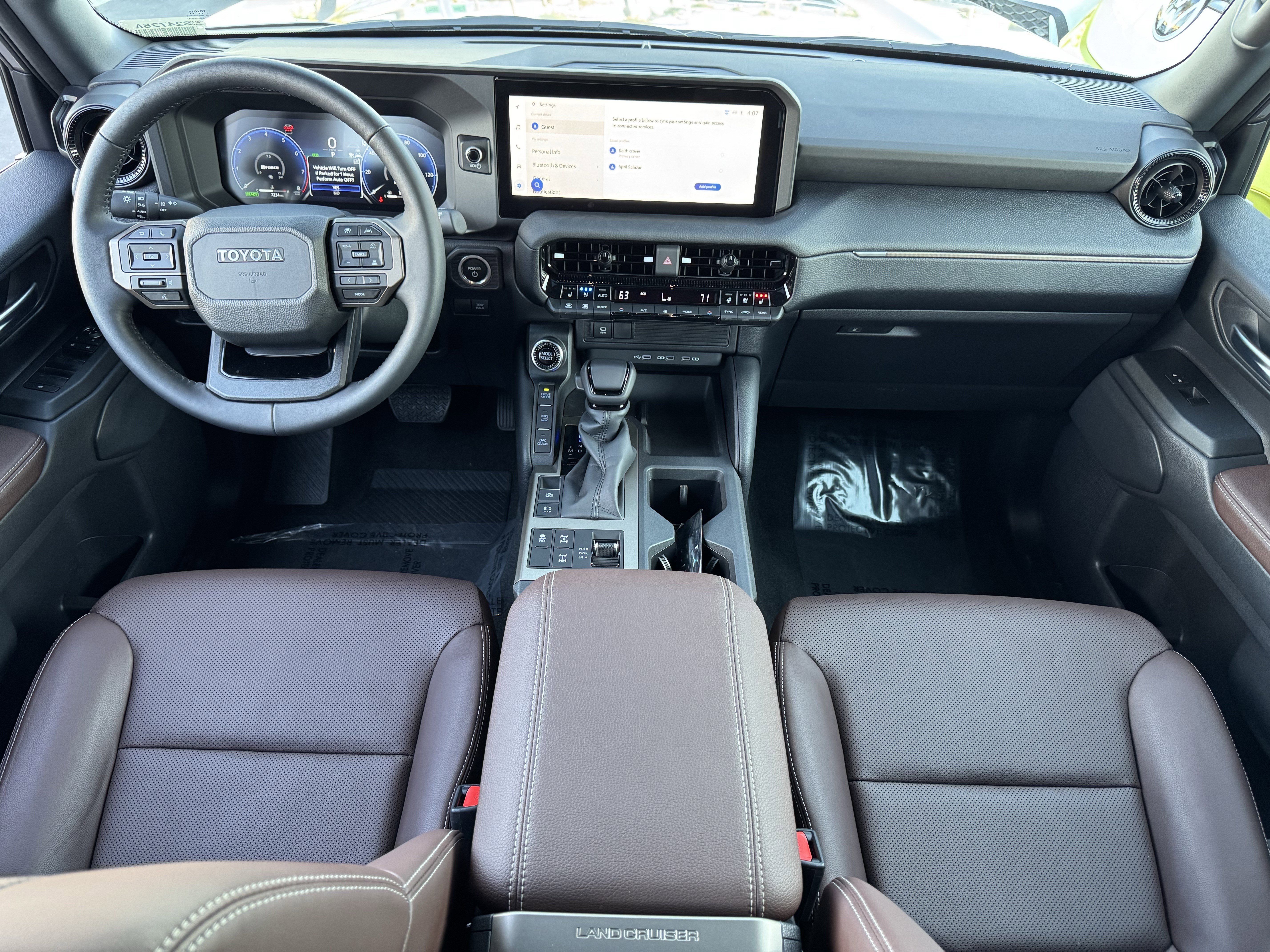 Used 2025 Toyota Land Cruiser image 32
