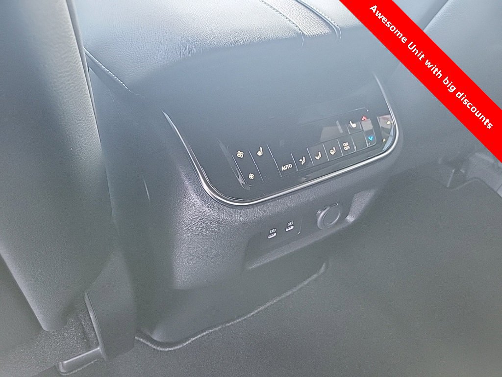 New 2025 Nissan Armada Platinum image 39
