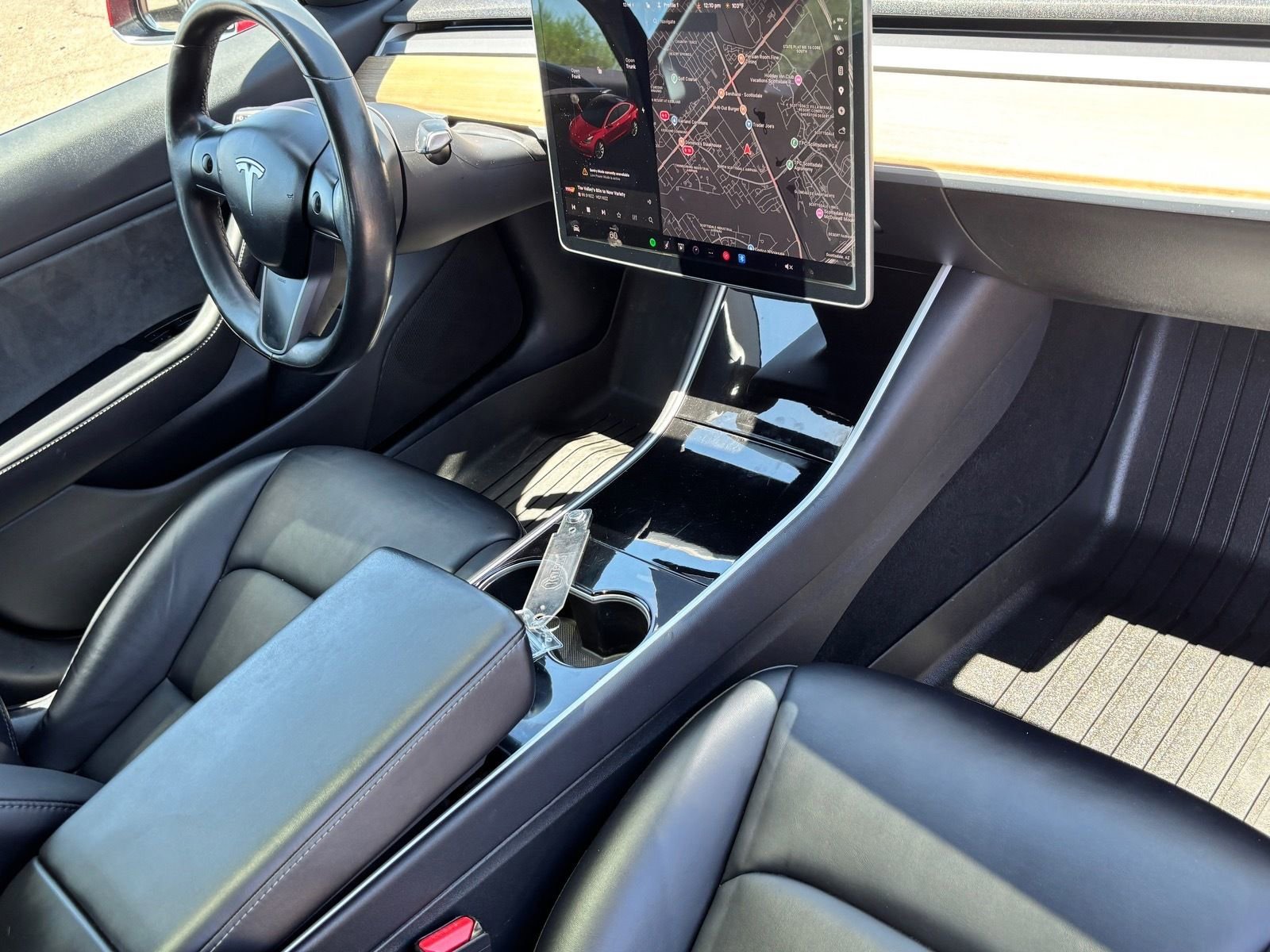 Used 2018 Tesla Model 3 Long Range RWD image 9