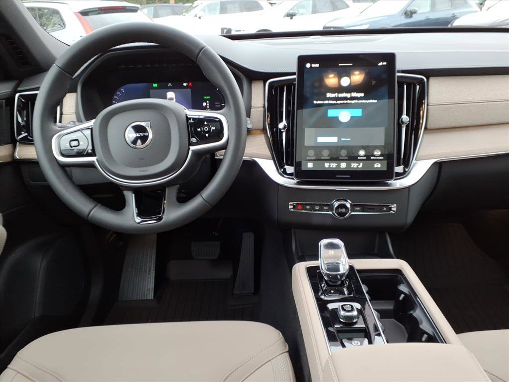 New 2026 Volvo XC90 T8 Plus w/ Protection Package Premier image 9