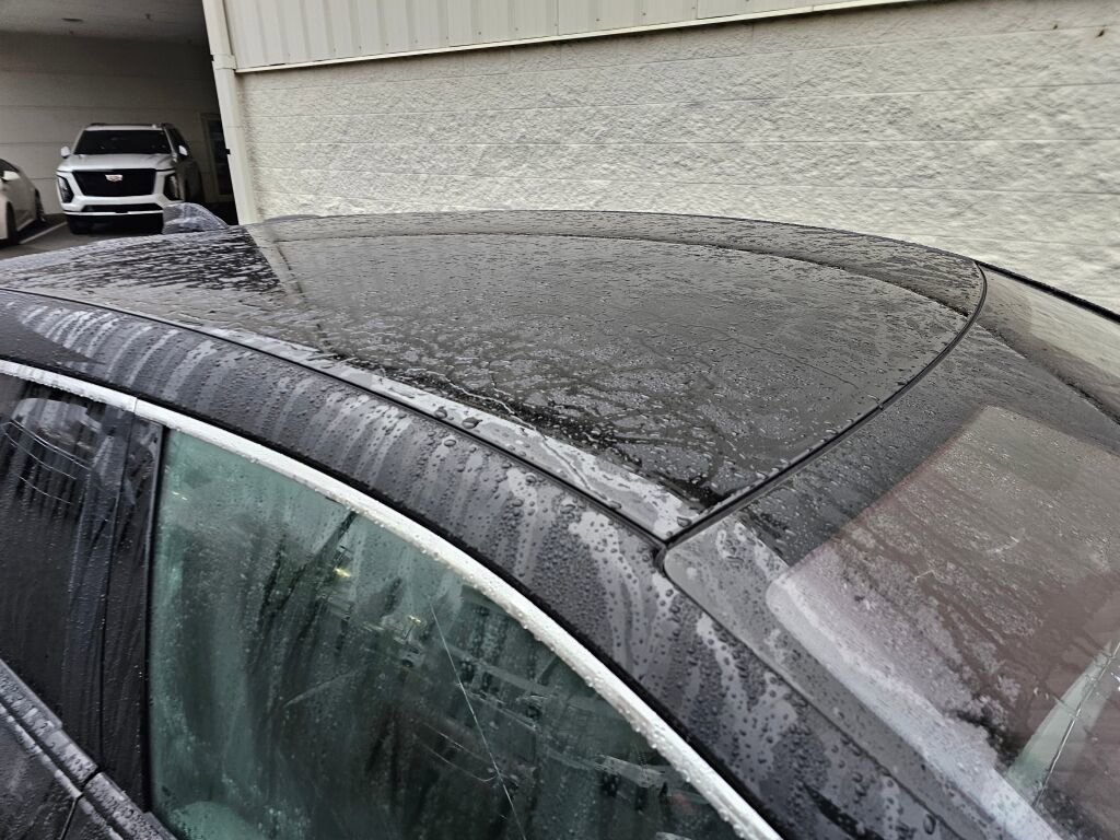 New 2026 Cadillac Optiq Luxury 2 image 16