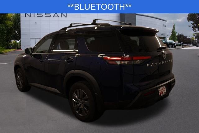 Certified 2025 Nissan Pathfinder SV w/ SV Premium Package image 4
